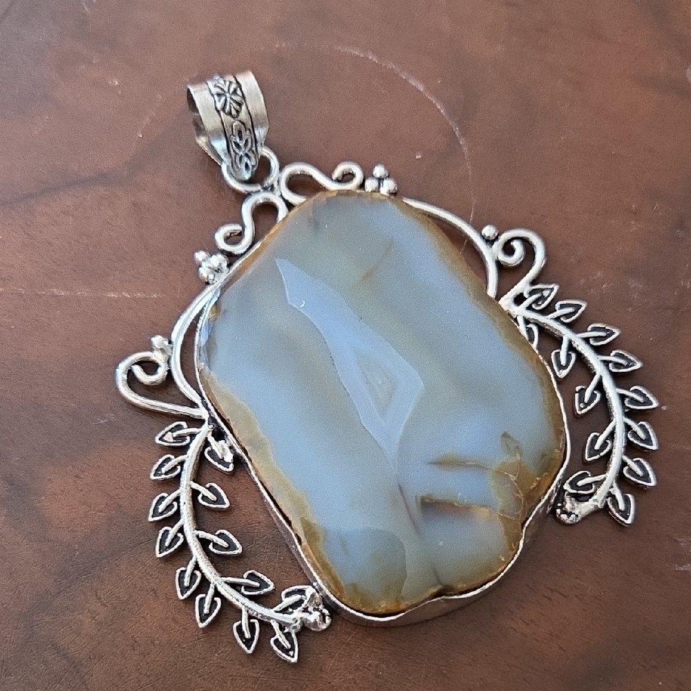 925 Silver Plate Grey/Brown Agate Pendant